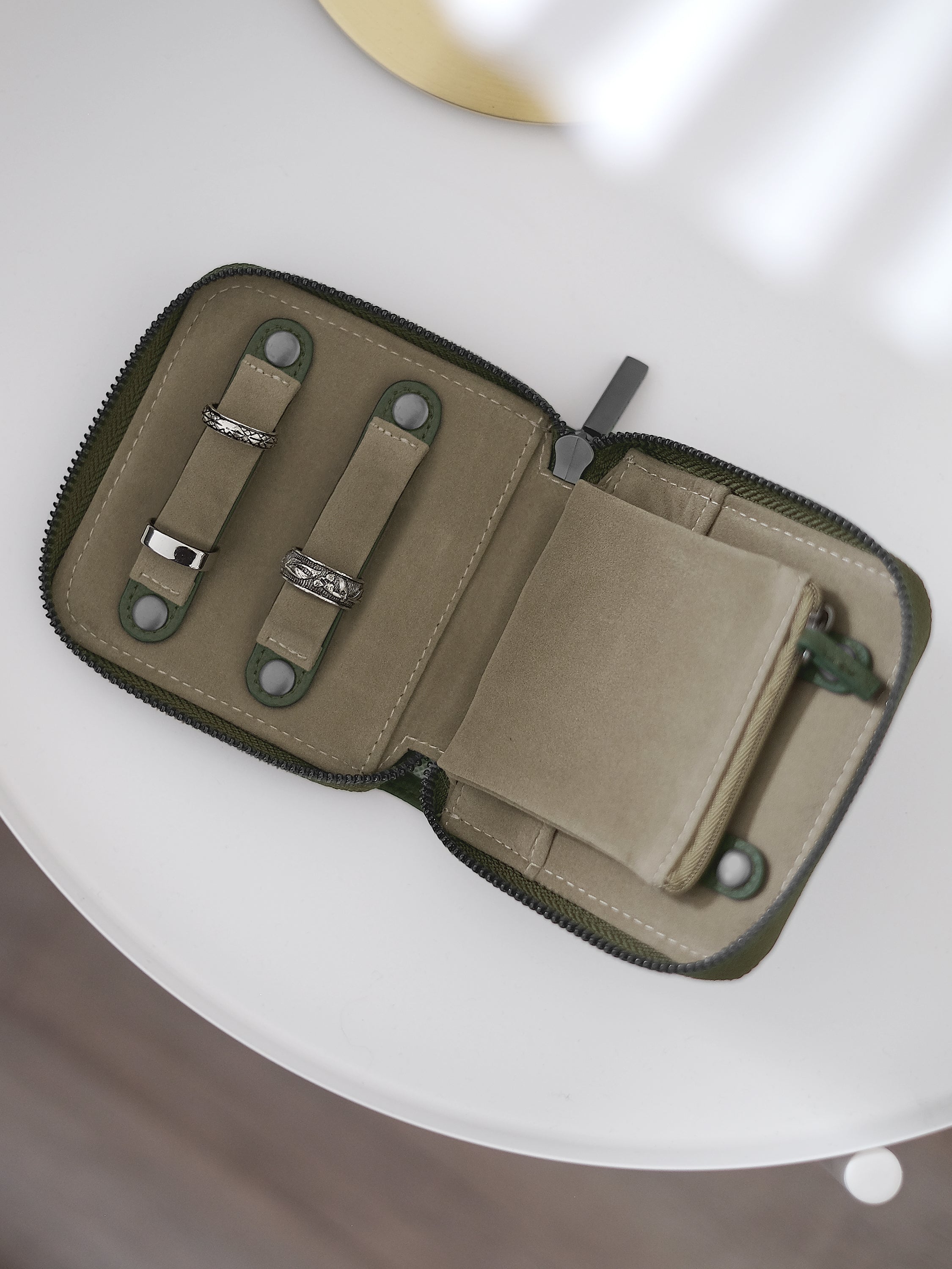 Stackers Rouleau à bijoux compact vert olive